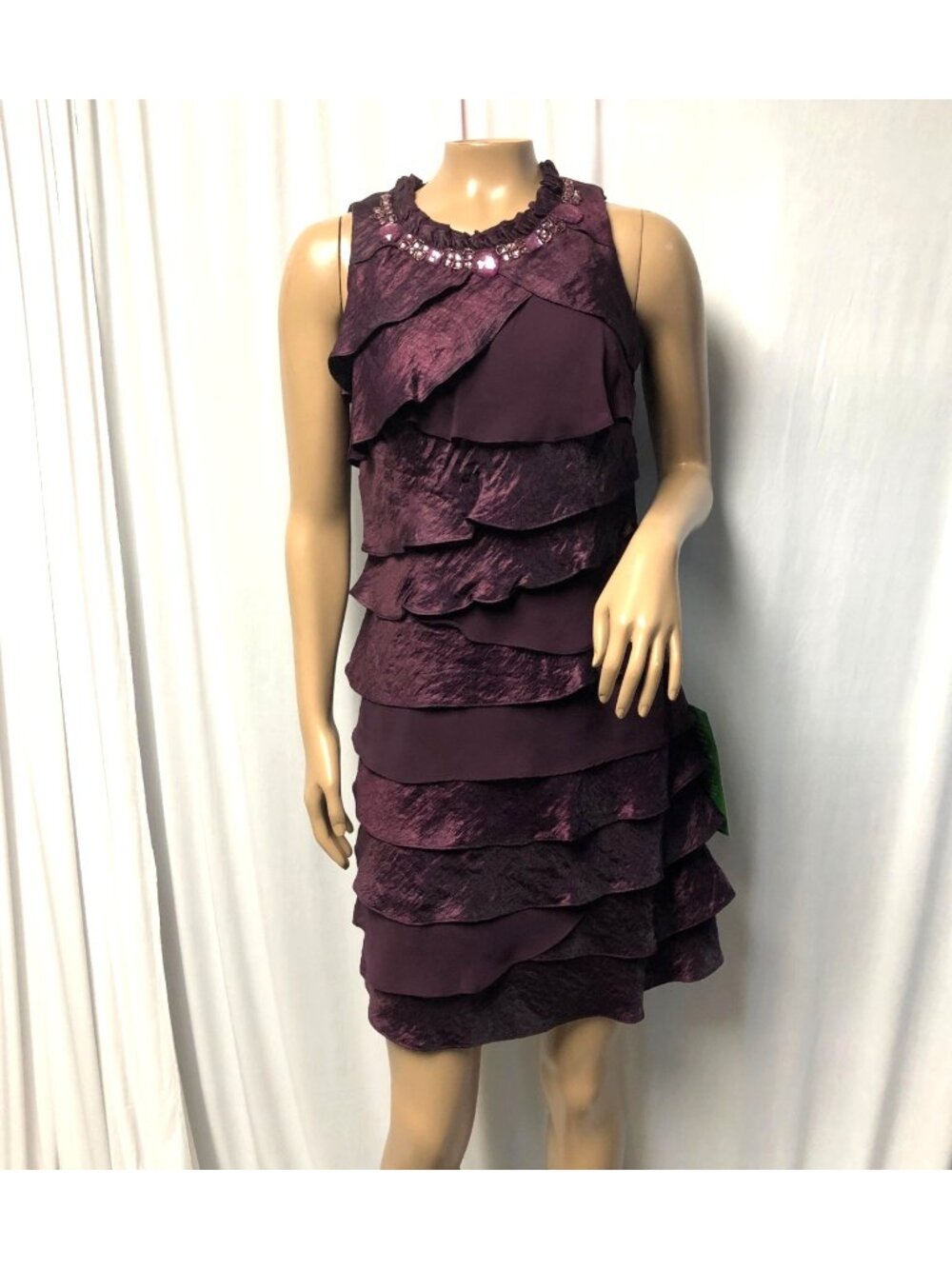 SL Fashions Dress Womens Size 4 Maroon Sleeveless Ruffle Beaded Neckline NEW